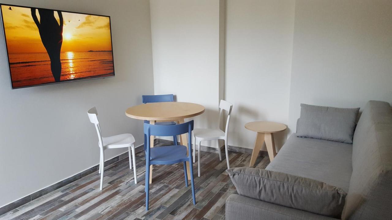 Amarina Suite Emotion Marina di Pietrasanta Exteriör bild